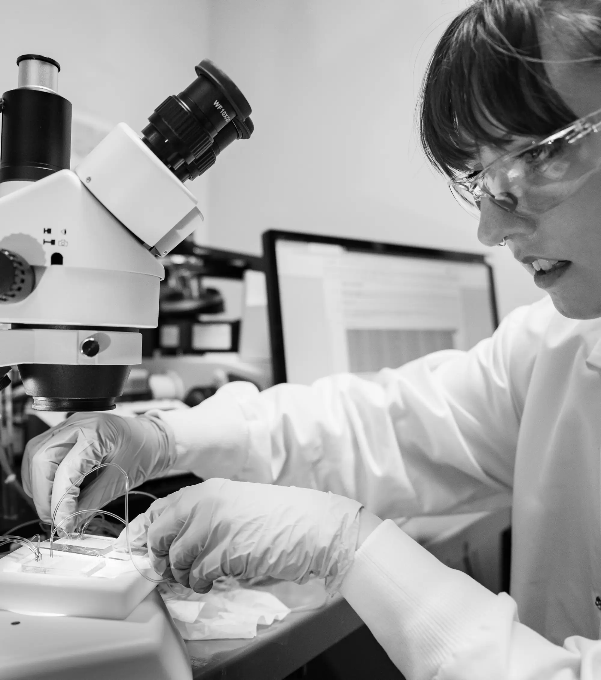 Renee and device in lab