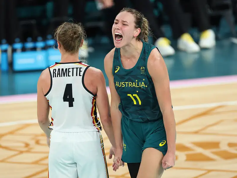 Stanford alumna Alanna Smith plays for Australia's women's basketball team at the 2024 Olympics.